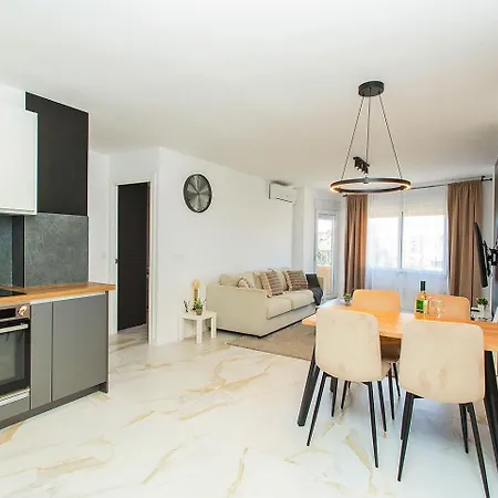 161 Views Alicante Holid *