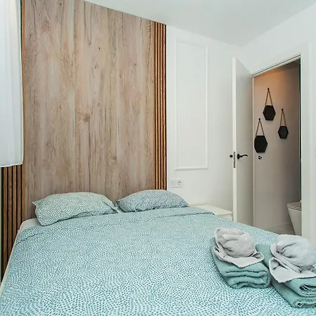 161 Views Alicante Holid トレビエハ