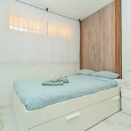 161 Views Alicante Holid Apartman