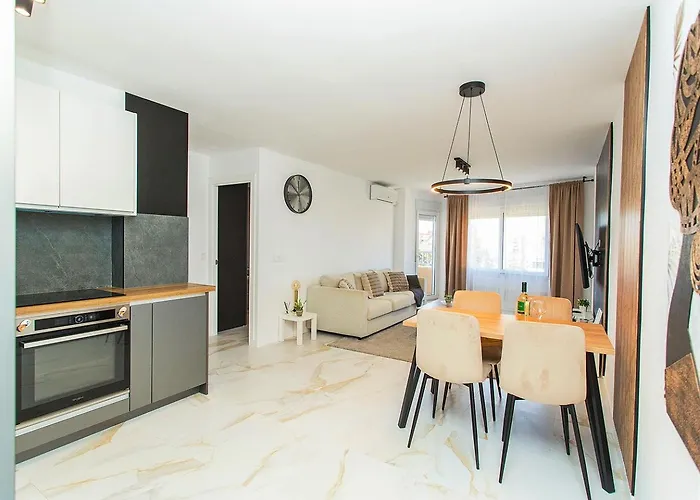 161 Views Alicante Holid *